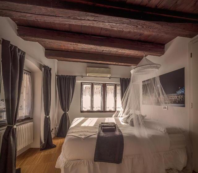سوییت جونیور, B&b Gli Scorci Di Trento