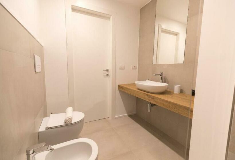 Quarto Familiar Vista Mar Lateral, Antares Rooms And Suites