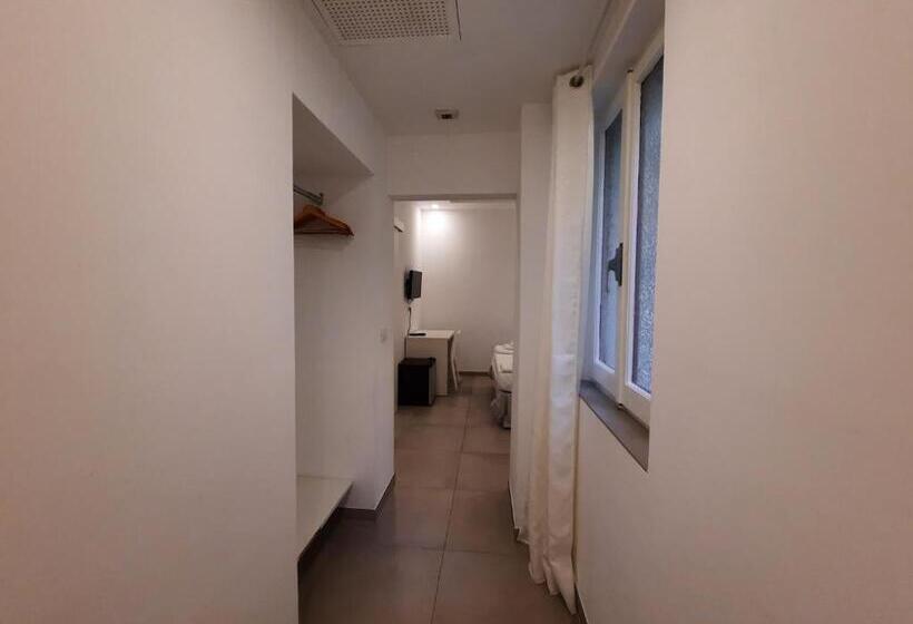 Quarto Economy, Antares Rooms And Suites