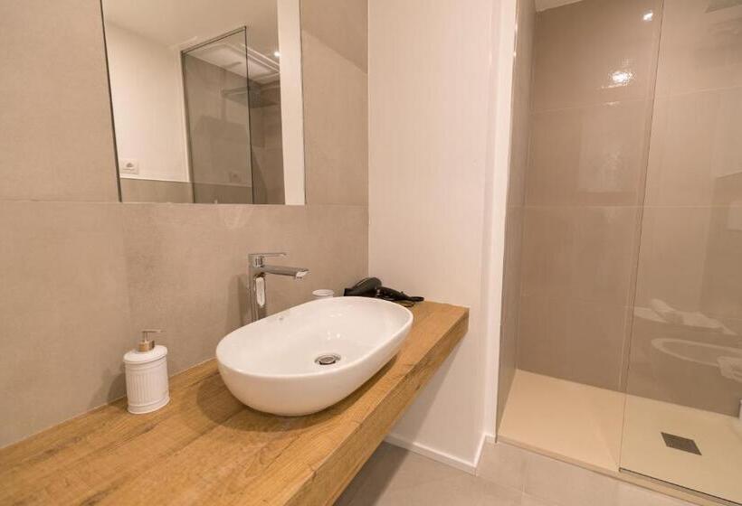 Quarto Estandar Vista Mar com Sacada, Antares Rooms And Suites