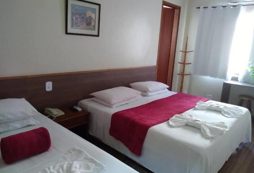 Quarto Triplo Estandar, Orleans