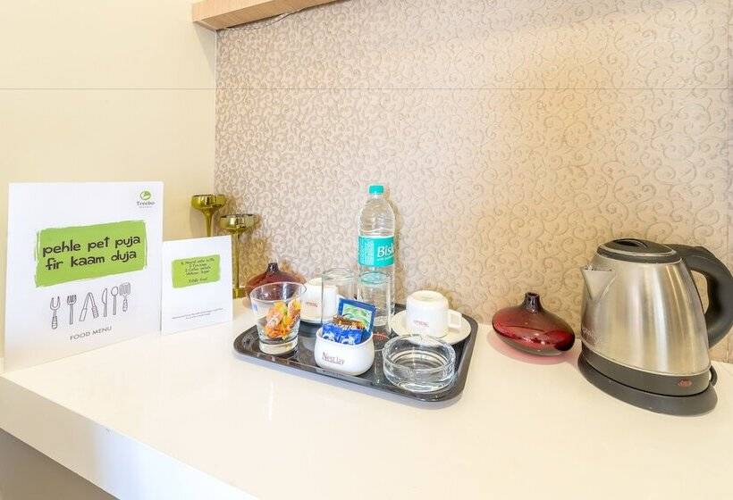 Номер Deluxe, Treebo Nestlay Airport Alandur