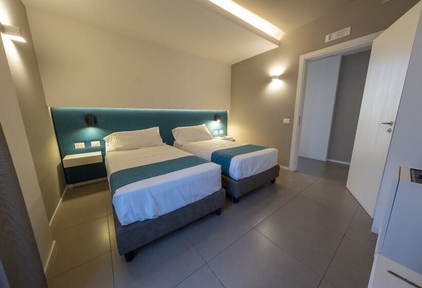 غرفة عائلية, Airone City