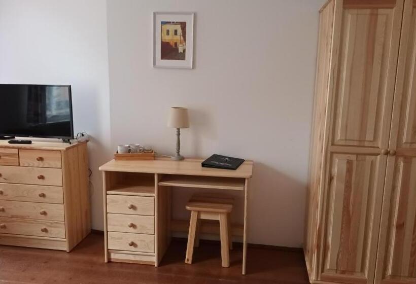 Номер Economy, Střelnice