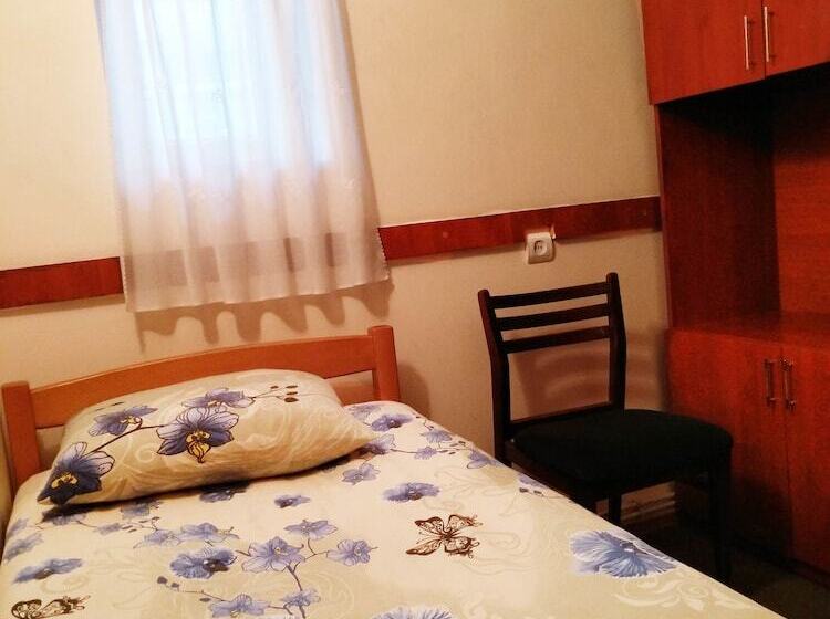 اتاق عادی یک تخته, Hostel Sakharov & Tours