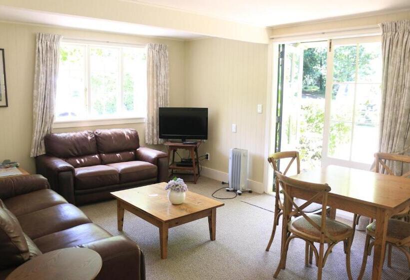 침실 2개 주택, Akaroa Country House
