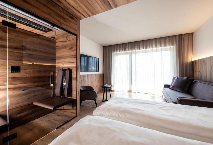 سوییت خانوادگی, B&b Boutiquehotel Clara