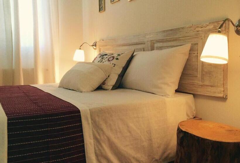 اتاق اکونومی, B&b Giù Le Stelle