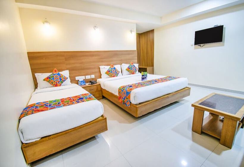 Семейный Номер, Fabhotel Jansi Deluxe   Nr Gandhipuram Bus Stand
