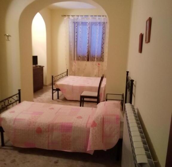 Номер Стандарт Трехместный, Villa Rosamaria