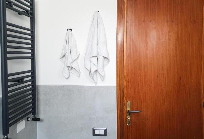 اتاق استاندارد یک تخته با سرویس بهداشتی مشترک, B&b Apulia Time