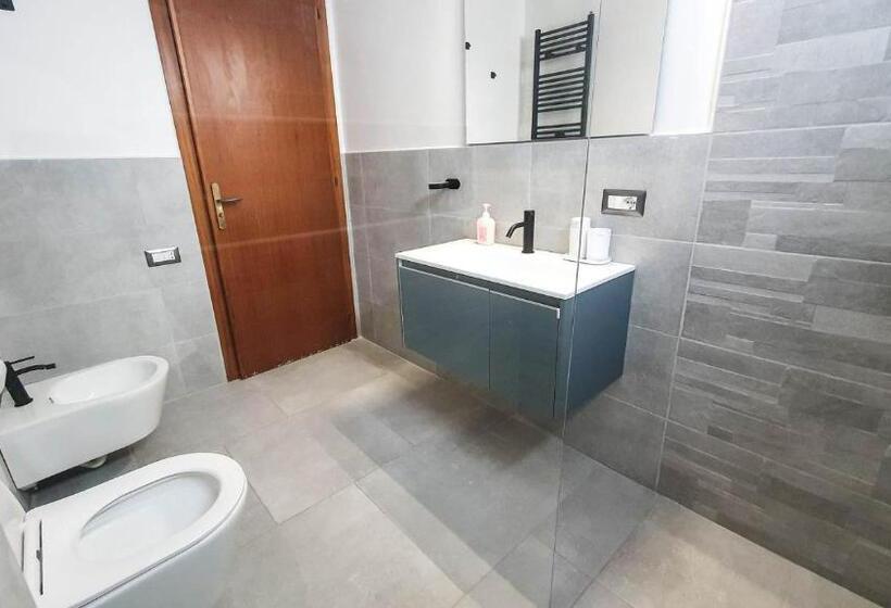 اتاق استاندارد یک تخته با سرویس بهداشتی مشترک, B&b Apulia Time