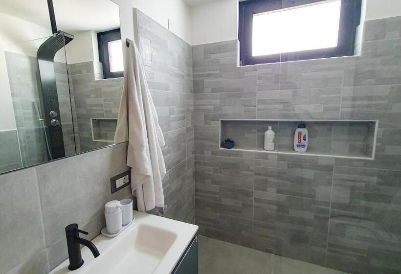 اتاق استاندارد با سرویس بهداشتی مشترک, B&b Apulia Time
