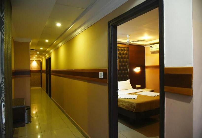 Quarto Estandar, Grand Choice