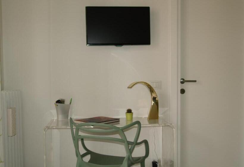 اتاق استاندارد, B&b Linea Verde