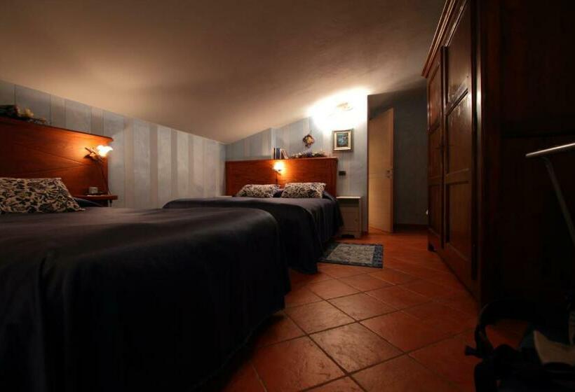 Семейный Номер, B&b Torre In Langa