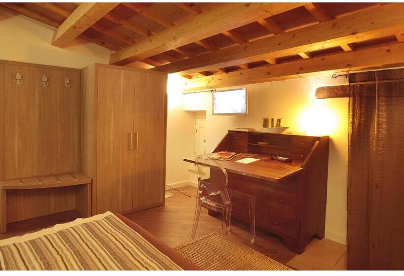 Superior Room with Terrace, Residenze Portacastello