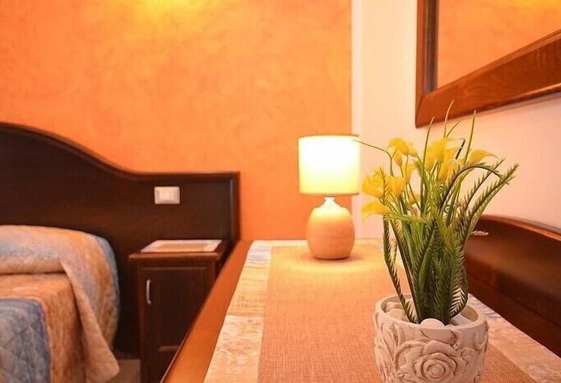 اتاق استاندارد, Baia Santa Margherita B&b