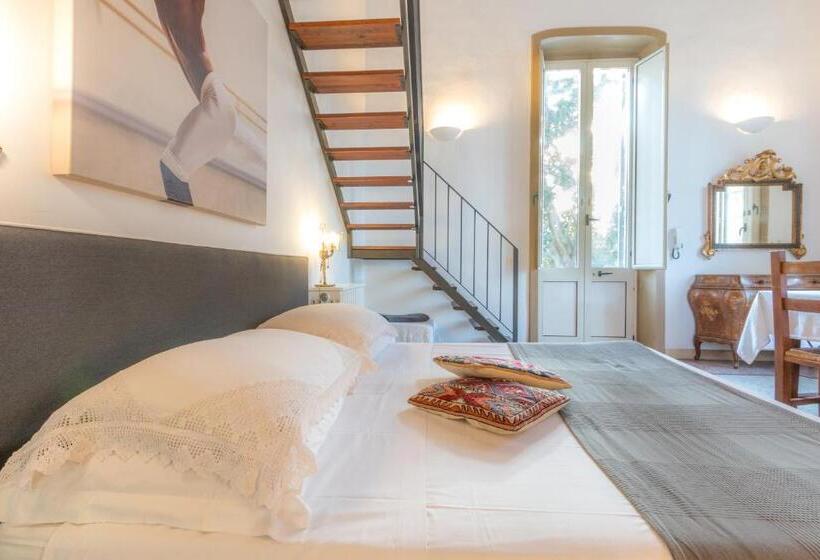 سوییت, B&b Villa I 2 Leoni