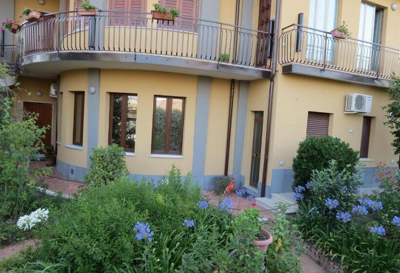 اتاق استاندارد سه نفره, B&b Villa Refe