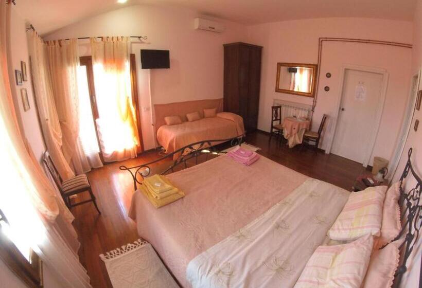テラス付きスタンダードルーム, Guest House Villa Di Judighes