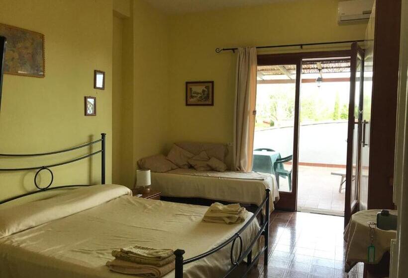 Номер Стандарт Внутренний, Guest House Villa Di Judighes