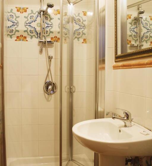 اتاق استاندارد چهار تخته, Country House Il Melograno