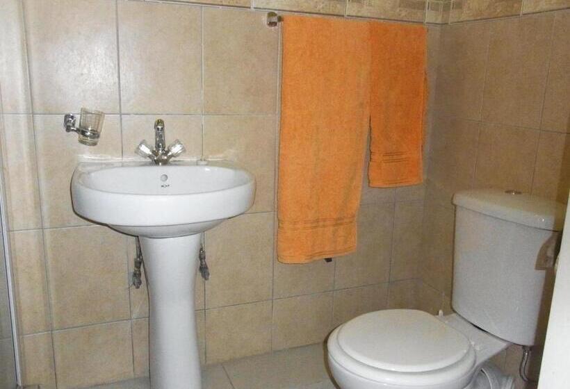 Люкс Deluxe Кровать Кинг, Bed And Breakfast Newlife Bnb