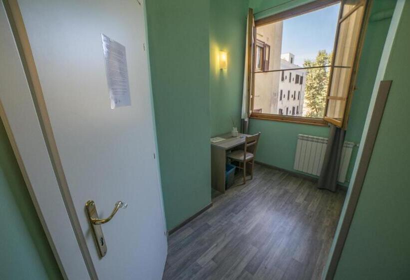 Номер Стандарт, B&b Porta Livorno