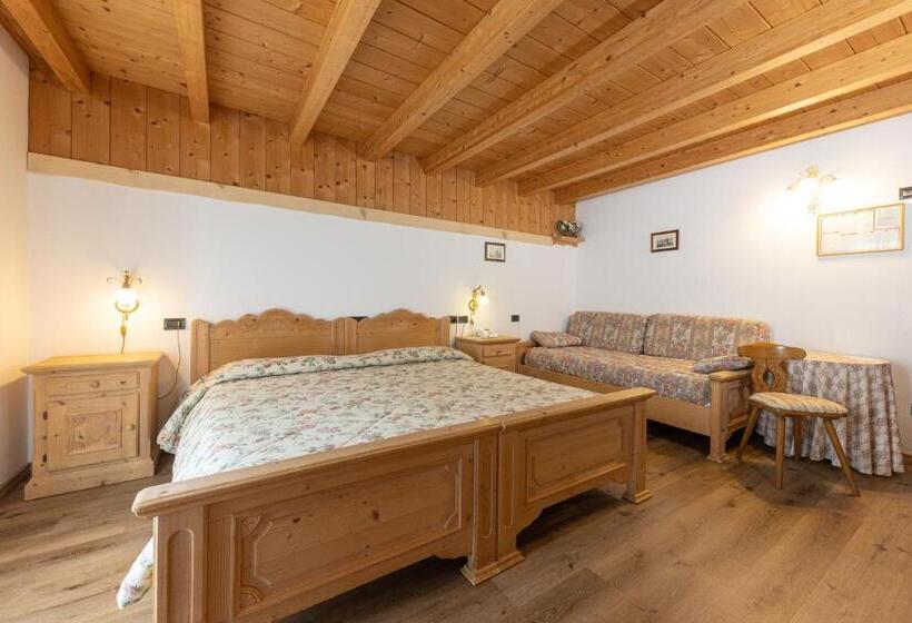 스탠다드 트리플 룸, Chalet Piereni