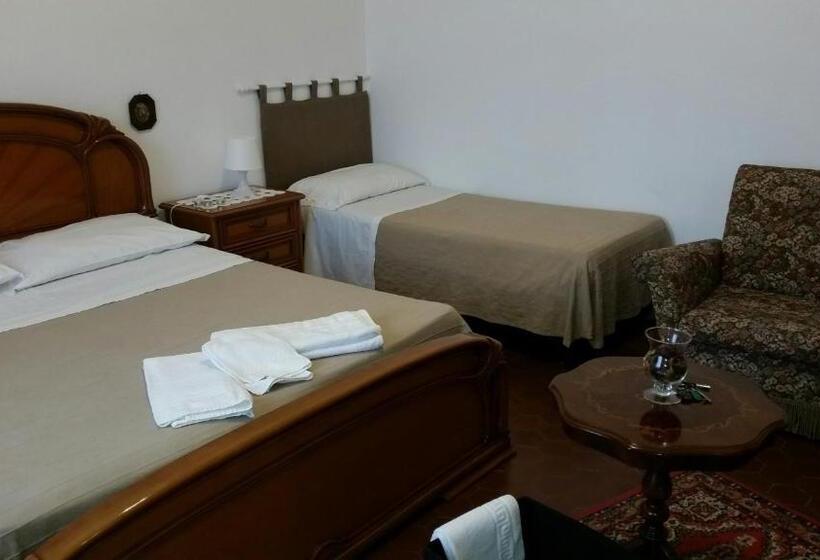 Трехместный Номер Стандарт Совместная Ванная, Il Cucù B&b