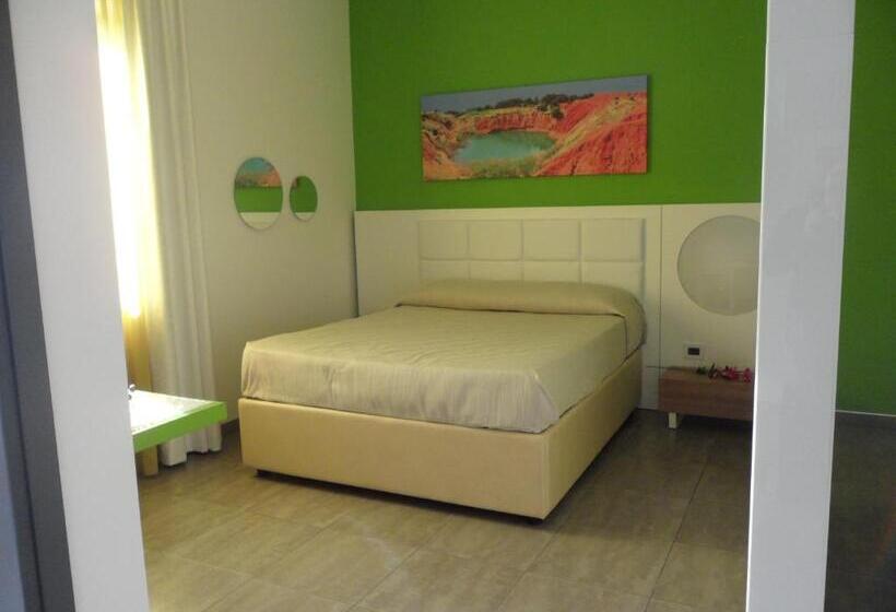 Номер Стандарт, Motel S.16