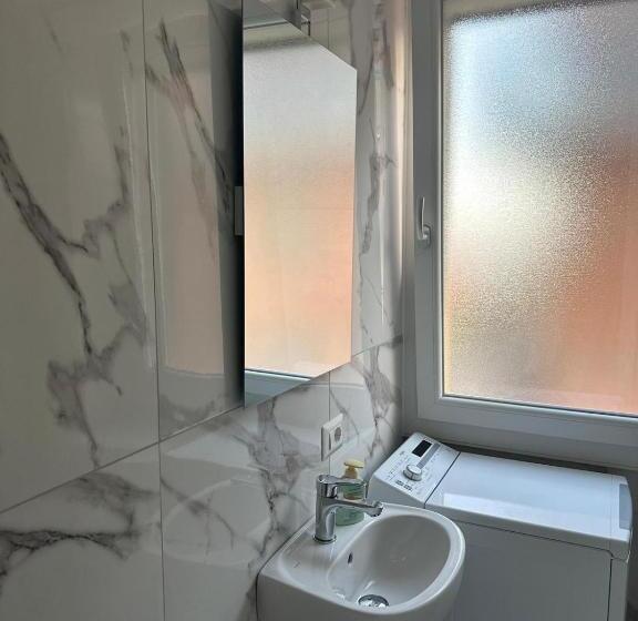 Студия Стандарт Вид на Море, Al Porto Di Roma B&b