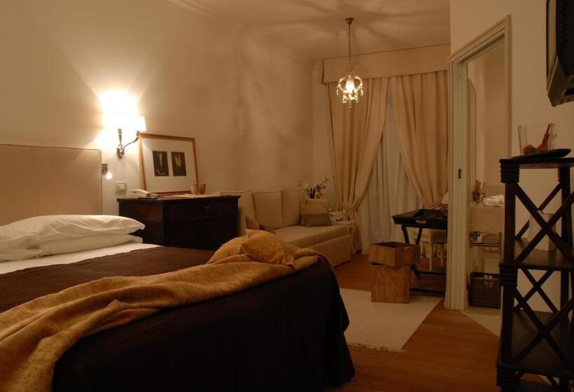 Полулюкс, Balneum Boutique Hotel & B&b