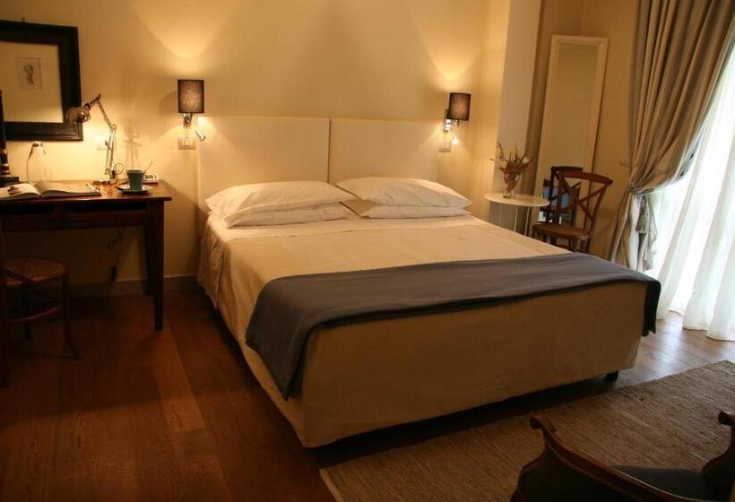 Семейный Номер Superior, Balneum Boutique Hotel & B&b