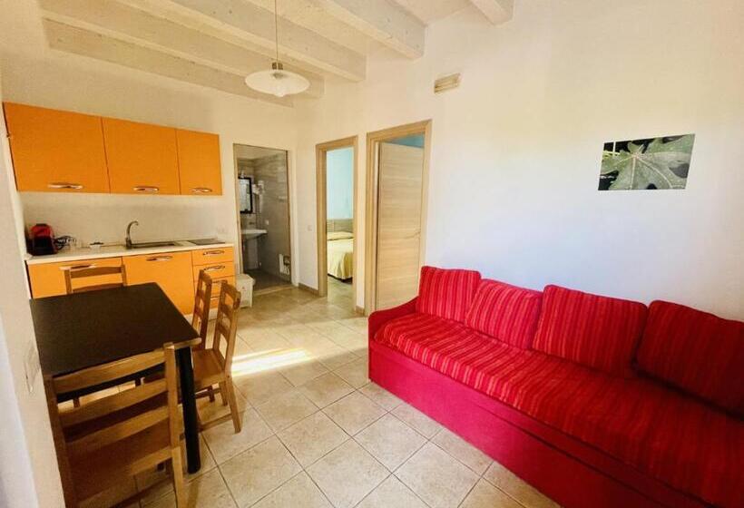 Апартаменты 2 Спальни, Borgo Camicia In