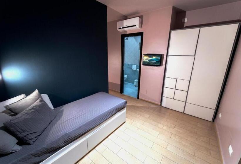 Quarto Triplo Estandar, La Palma Del Sol