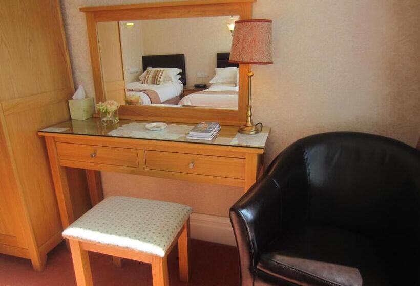 Семейный Номер Вид на Сад, Gwrach Ynys Country Guest House