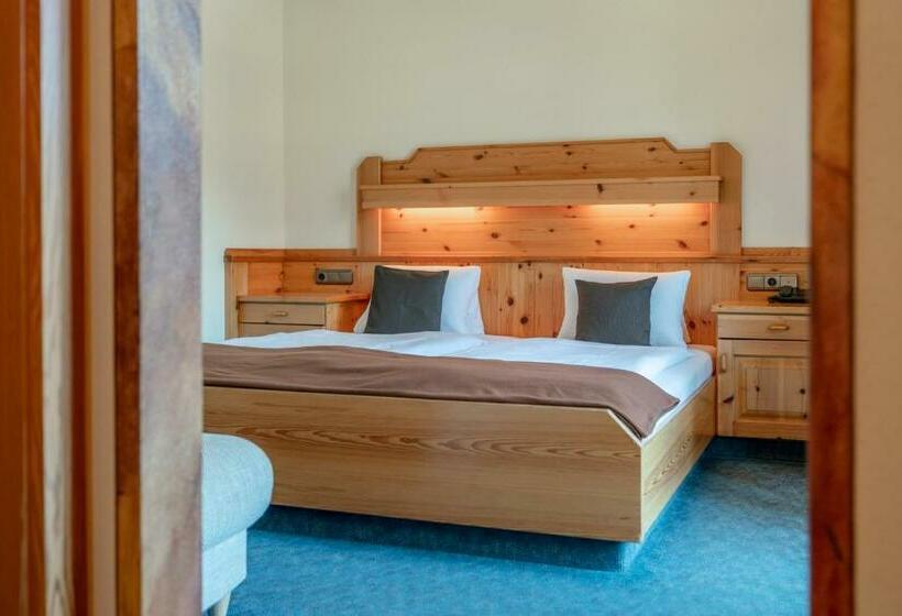 Номер Стандарт с Балконом, Familienhotel Unterreith
