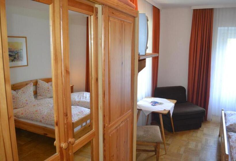 Номер Стандарт с Балконом, Haus Rohskopf