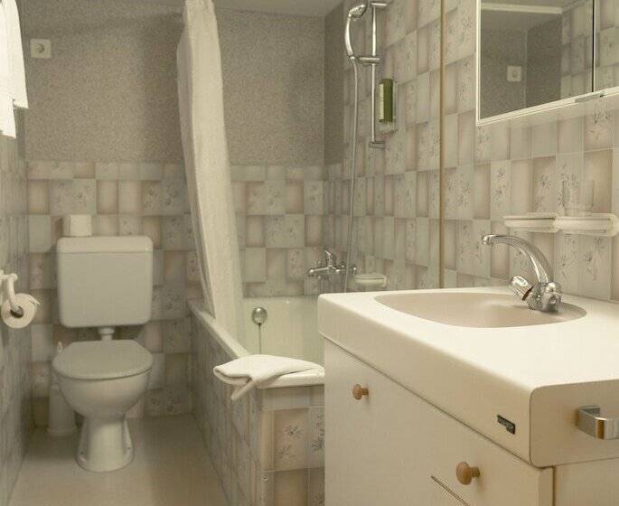 Номер Стандарт, Gasthof Baren