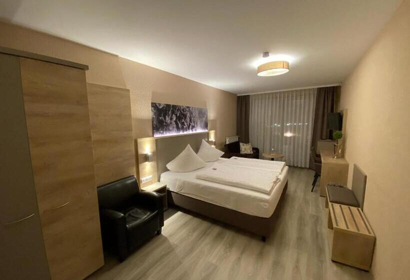 Quarto Estandar com Terraço, Traumblick