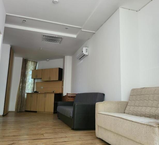 آپارتمان 1 خوابه با تراس, La Perla Bianca Residence