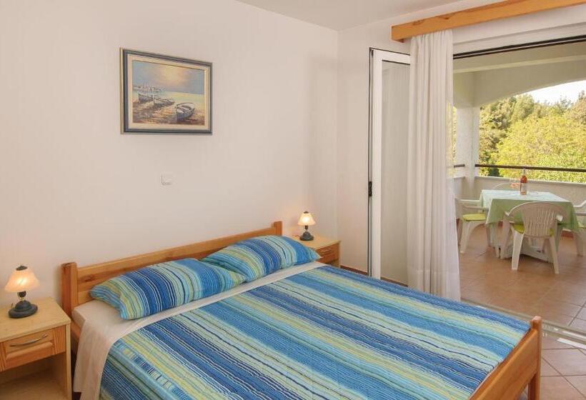 Апартаменты 1 Спальня с Балконом, Bed And Breakfast Ritoša