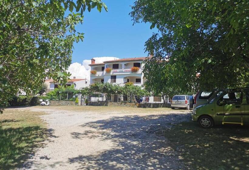 Трехместный Номер Стандарт с Балконом, Bed And Breakfast Ritoša