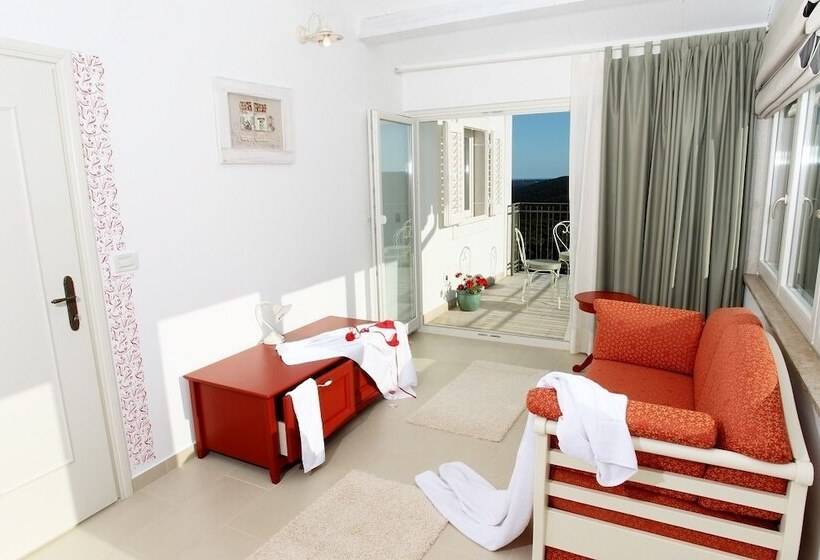 Comfort suite with sea view, Villa Stefanija Small Boutique Hotel&restaurant