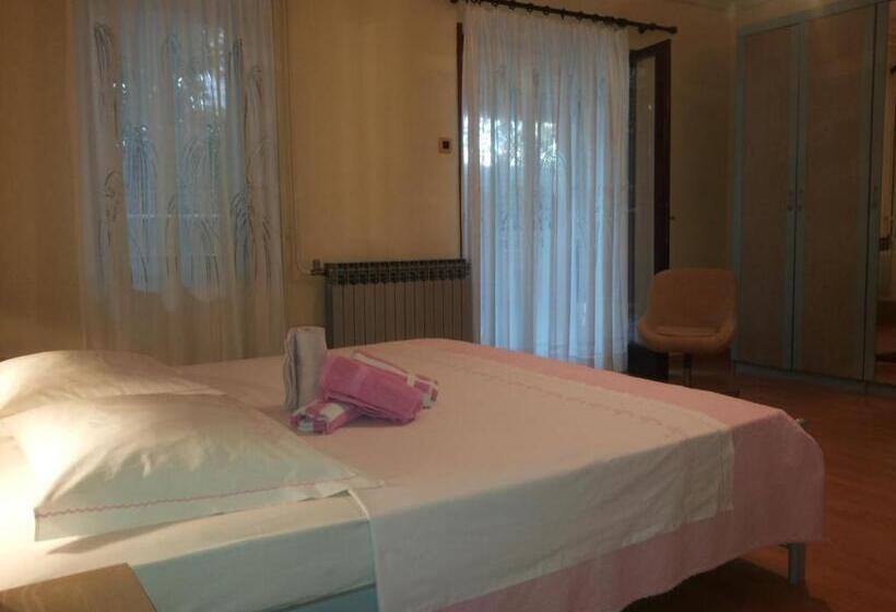 스탠다드 트리플 룸, Bed & Breakfast Banjole