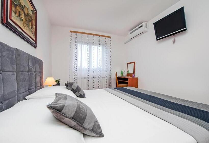 스탠다드 룸, Ladonja Bbs, Family Run Bed & Breakfast