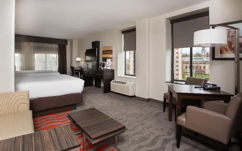 Стандартный Номер Кровать Кинг, Holiday Inn Express   Springfield Downtown, An Ihg
