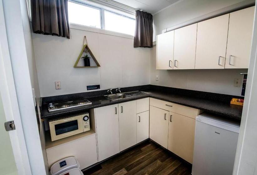 Апартаменты 2 Спальни, Aura Accommodation